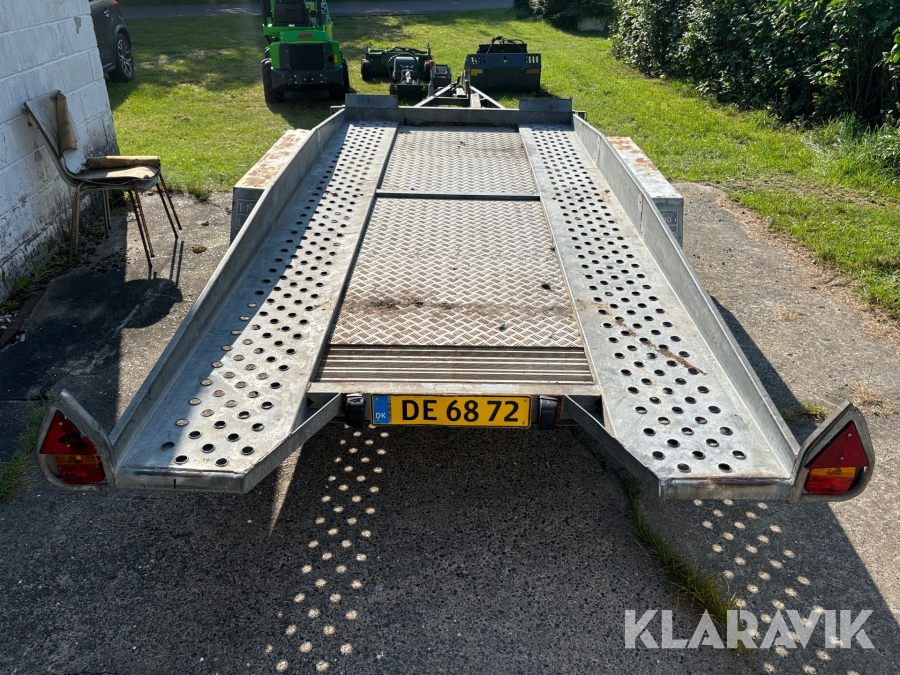 Maskintrailer med tip Brenderup 1503
