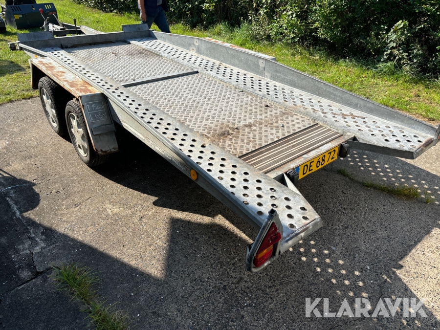 Maskintrailer med tip Brenderup 1503