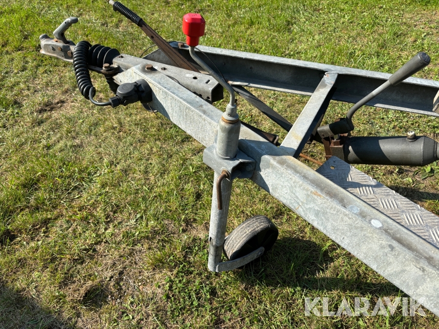 Maskintrailer med tip Brenderup 1503