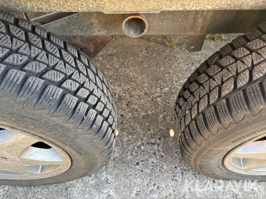Maskintrailer med tip Brenderup 1503