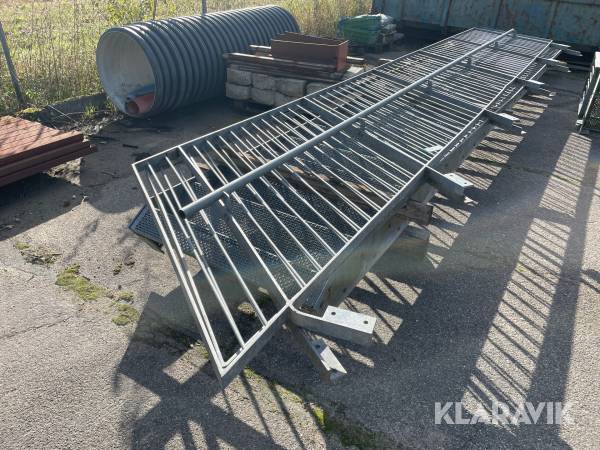 Trappe galvaniseret med gelænder