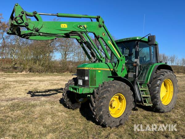 Traktor John Deere 6600 med frontlæser 683