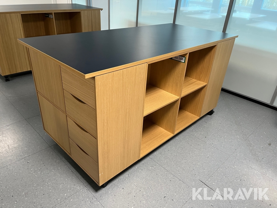 Køkken ø / bord / flytbar Anton Balle