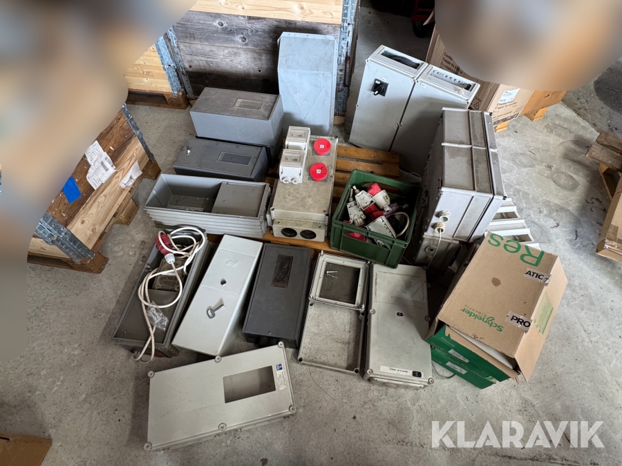 Blandet parti el-tavler og komponenter