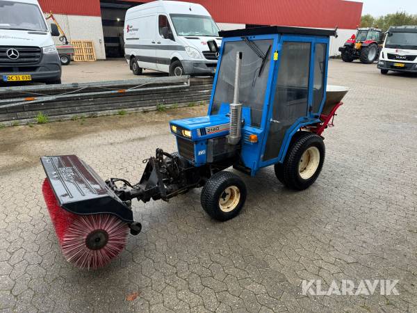 Kompakttraktor Iseki 2140