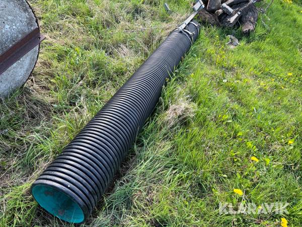 Rør til gylletank med beslag