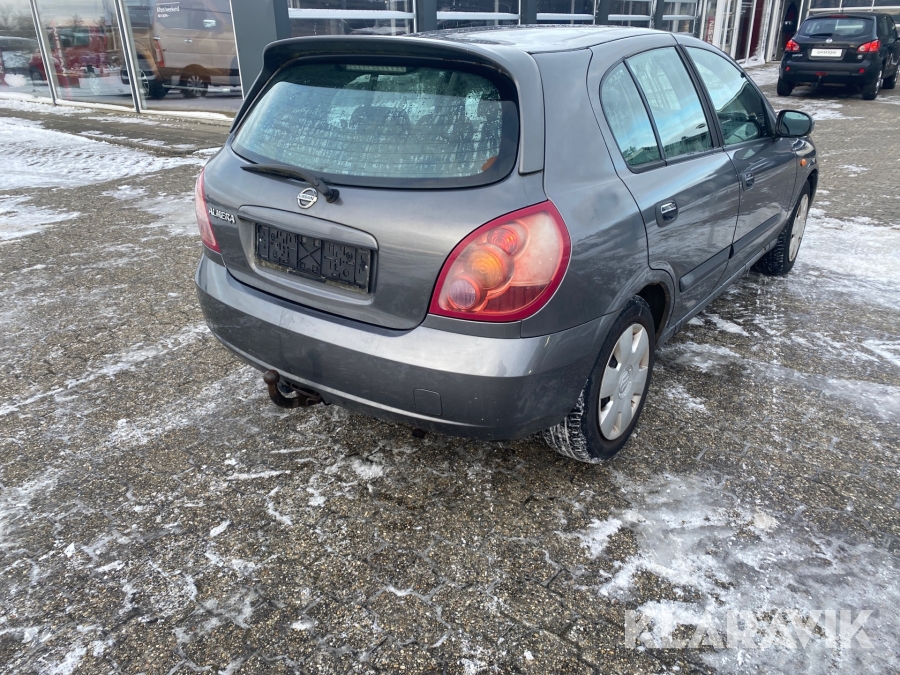 Nissan Almera 1,8