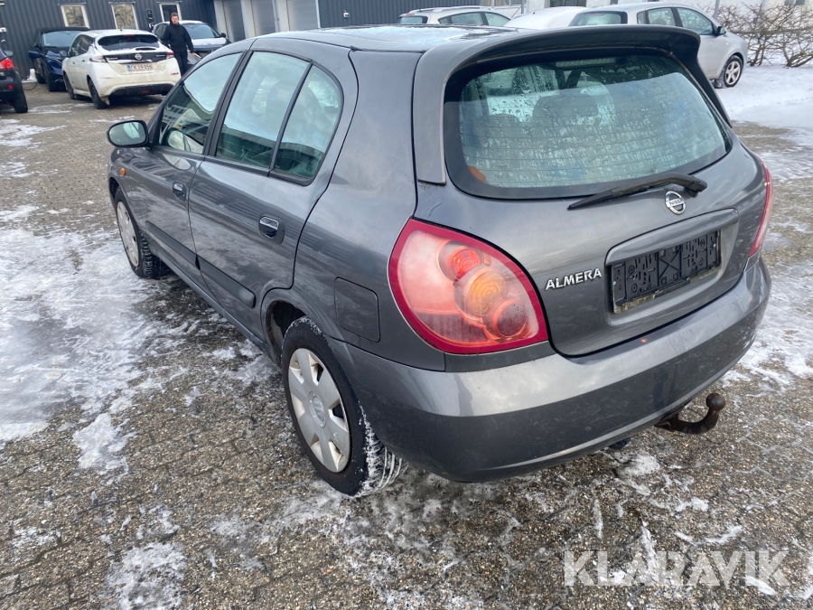 Nissan Almera 1,8