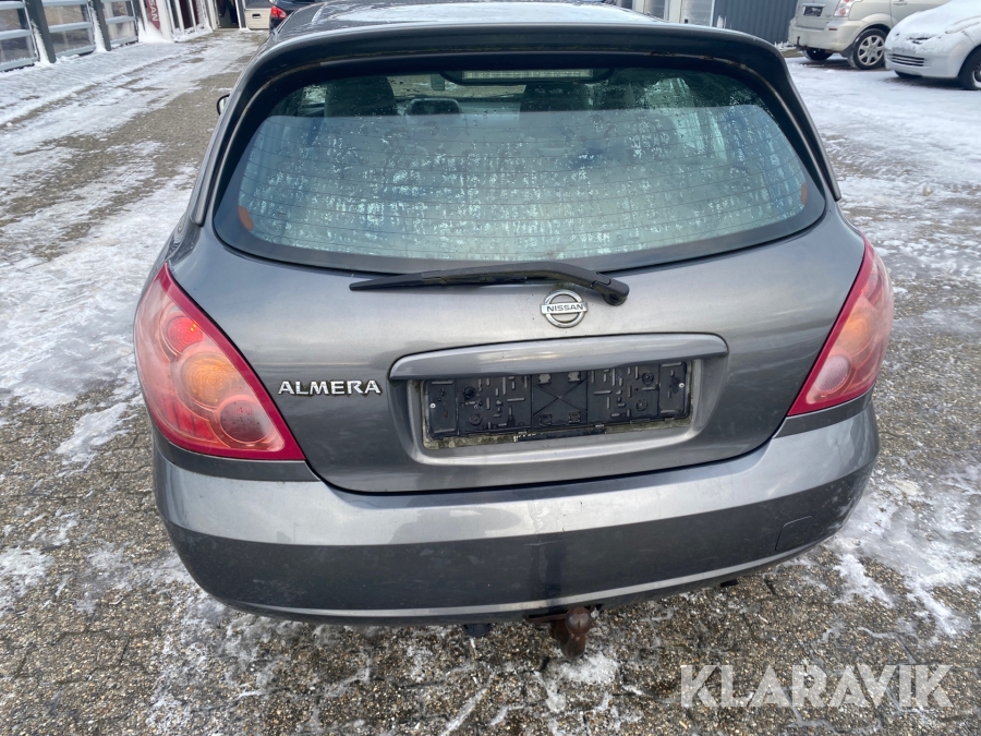 Nissan Almera 1,8