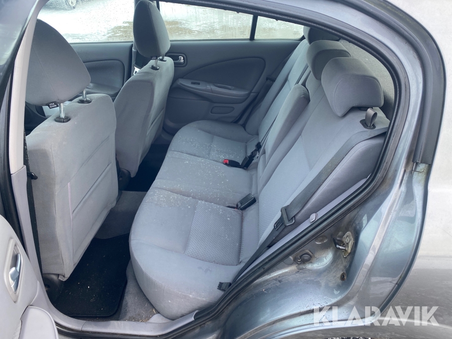Nissan Almera 1,8
