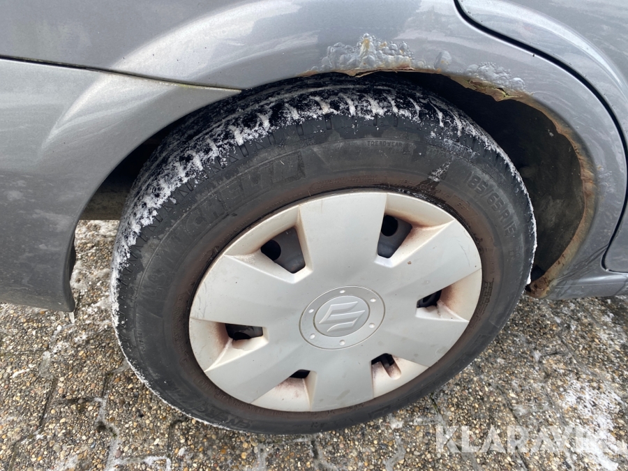 Nissan Almera 1,8