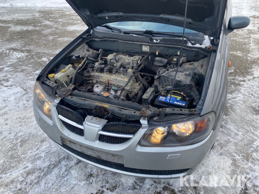 Nissan Almera 1,8
