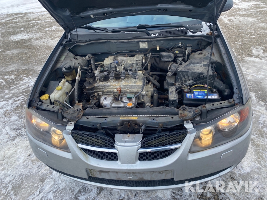 Nissan Almera 1,8