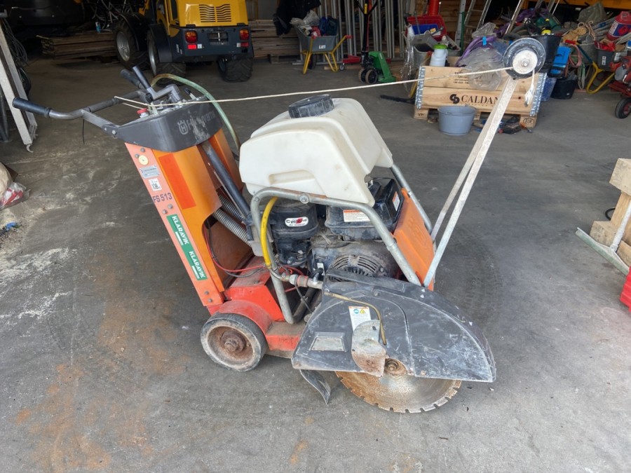 Gulvsav med fremdrift. 