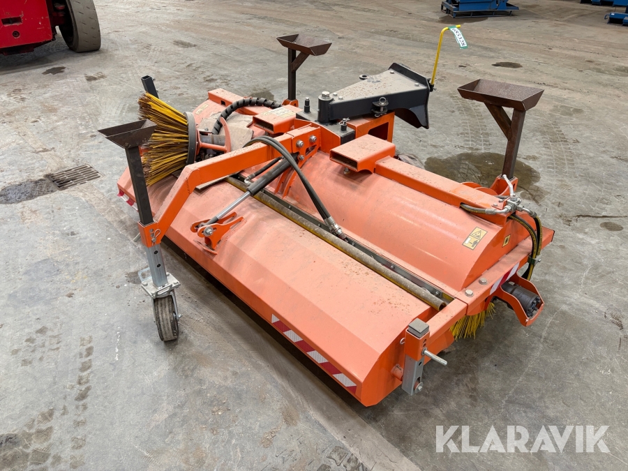 Fejekost Zamiatarka ZML 200