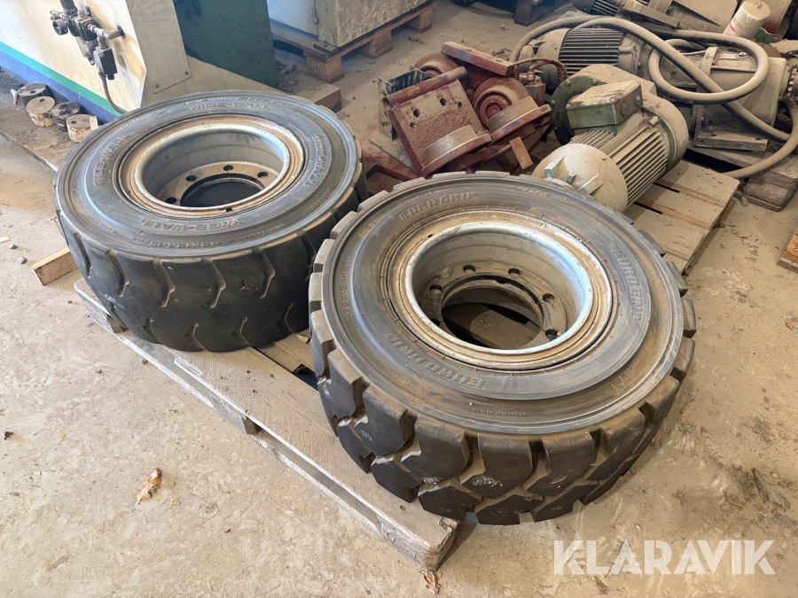 Truck Dæk med fælge Eurogrip Wide Wall 32x12.1-15 N.H.S.