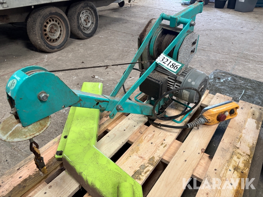 Byggelift Airone 300