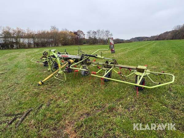 Høvender Claas Volto 670