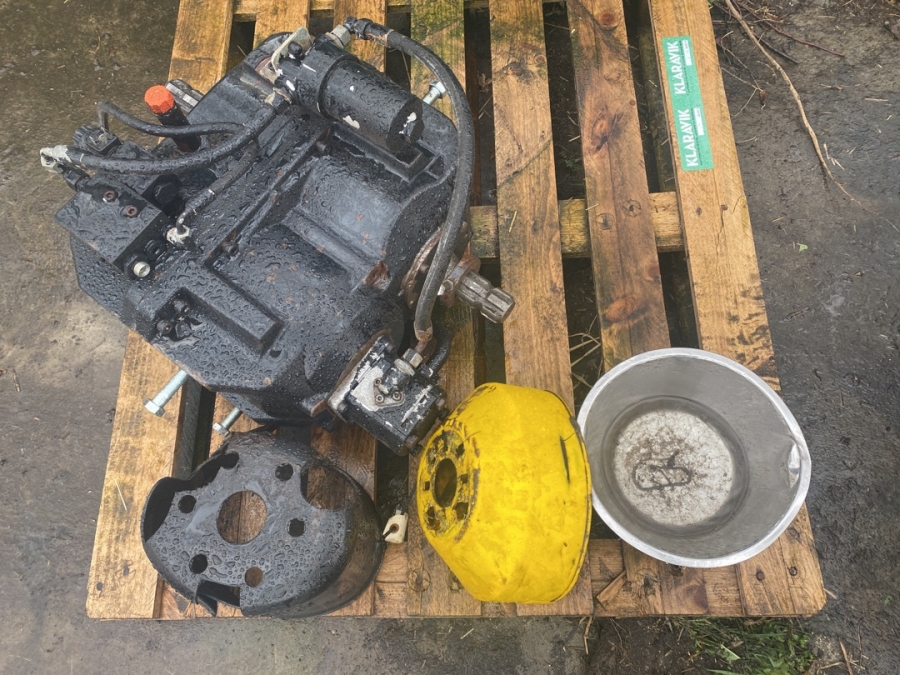 Klaravik Auktioner | Vario gearkasse til bvl foderblander