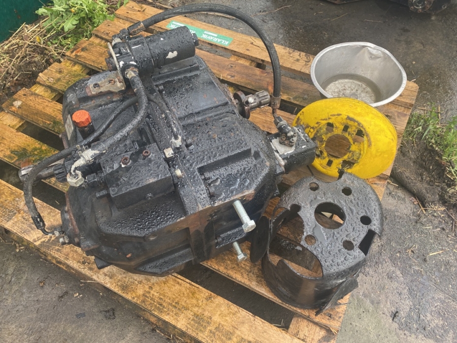 Klaravik Auktioner | Vario gearkasse til bvl foderblander