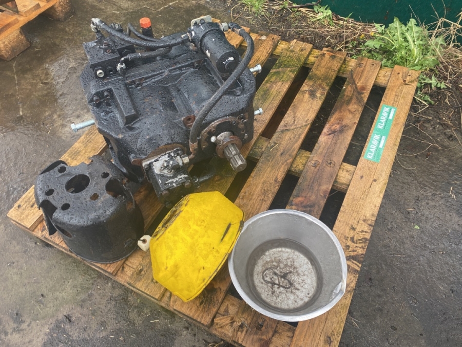 Klaravik Auktioner | Vario gearkasse til bvl foderblander