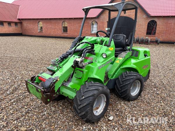 Minilæsser Avant 635 staldkat