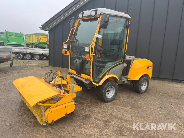 Redskabsbærer Stiga Titan 740 DCR 4WD