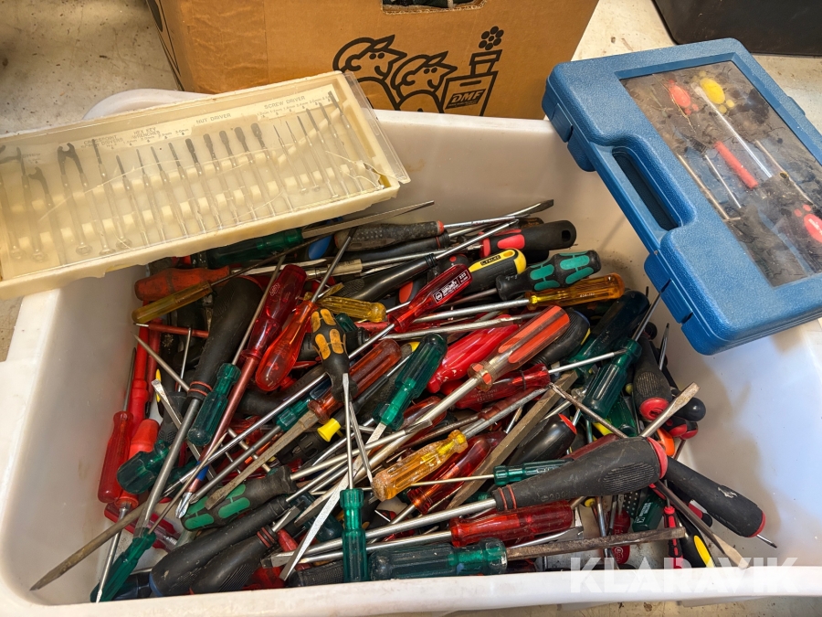 Stort lot skruetrækkere - assorterede størrelser og typer