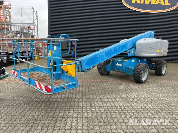 Bomlift Genie S-60HC