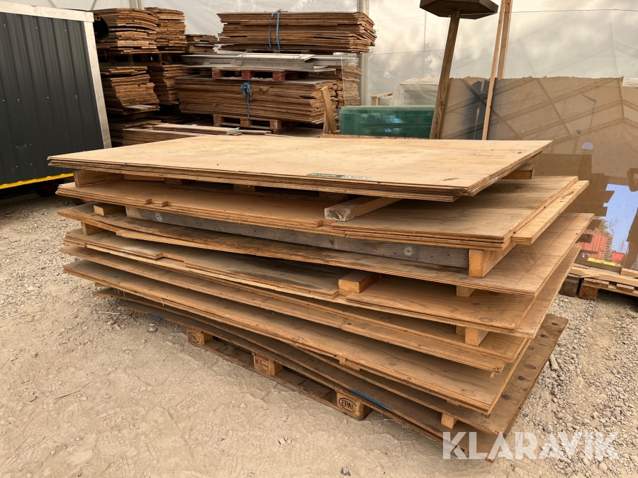 Plader Træ, Høje-Taastrup, Klaravik auktioner