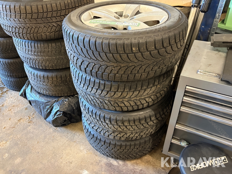 Dæk på alufælge Bridgestone Blizzard - 4 stk