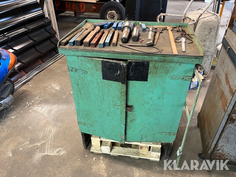 Værkstedsvogn med indhold