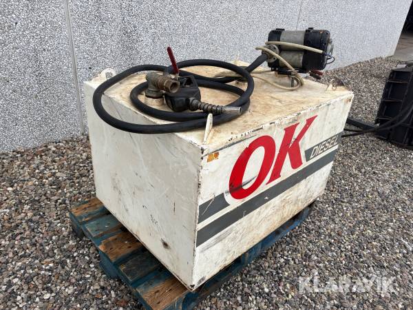 Tank med dobbeltpumpe Thyholm Olieservice 450L