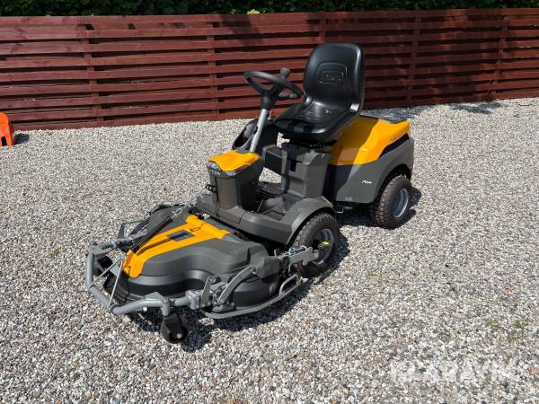 Plænetraktor Stiga park 640 pwx 4x4