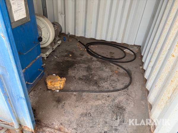 Container med udsugningsanlæg
