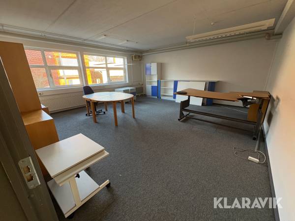 Lot: forskellige kontormøbler