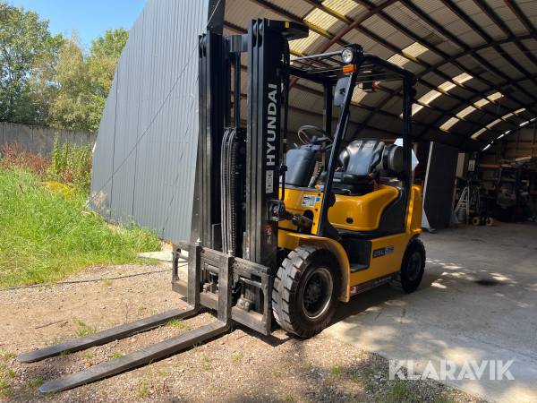 Gas truck Hyundai 25L-7A