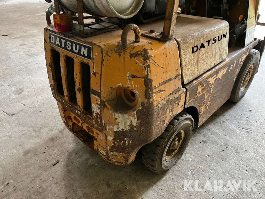 Gas truck Datsun FG103