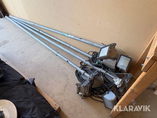 Lamper med teleskopstang 4 styk.