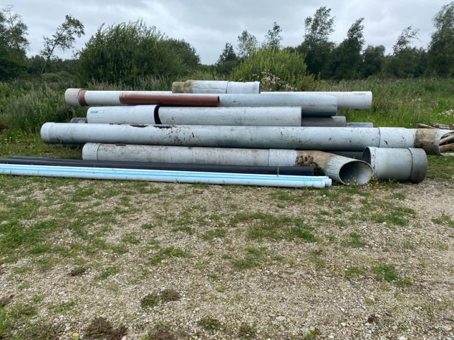 Klaravik Auktioner | PVC rør