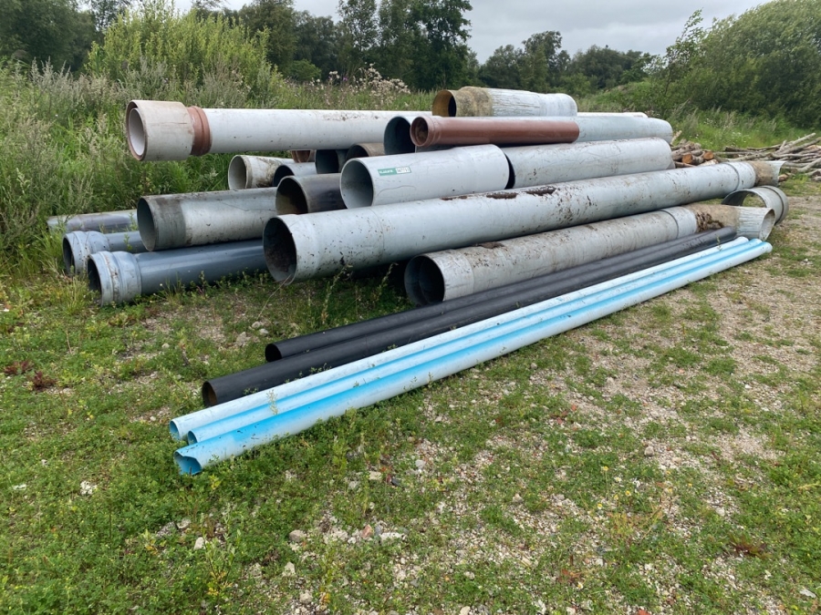 Klaravik Auktioner | PVC rør