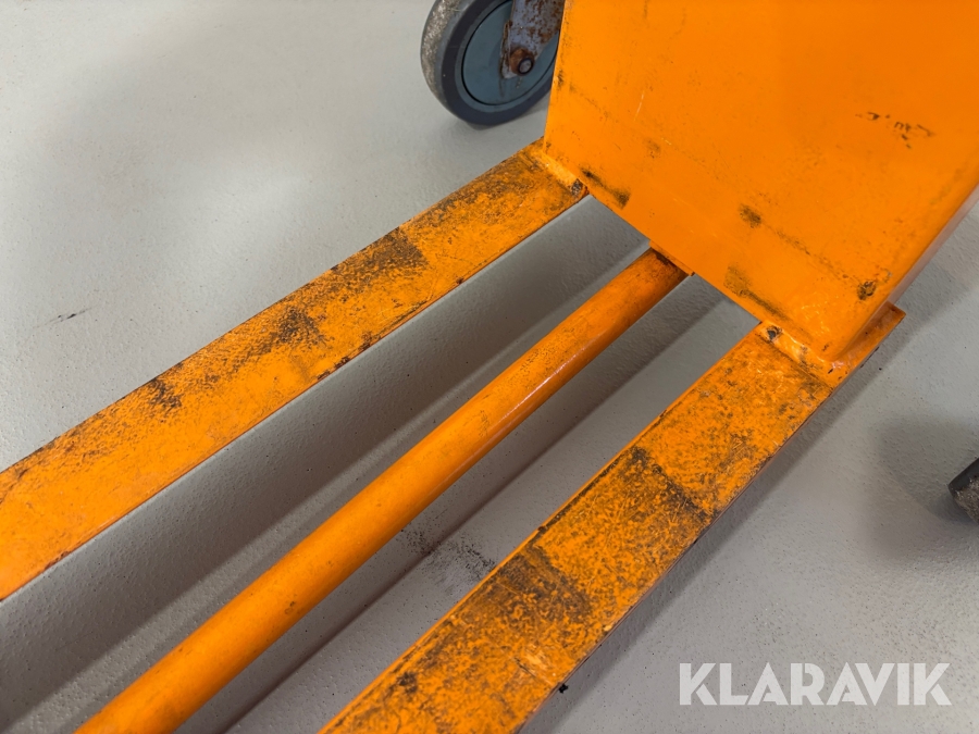 Kvartpalle løfter Still MR200