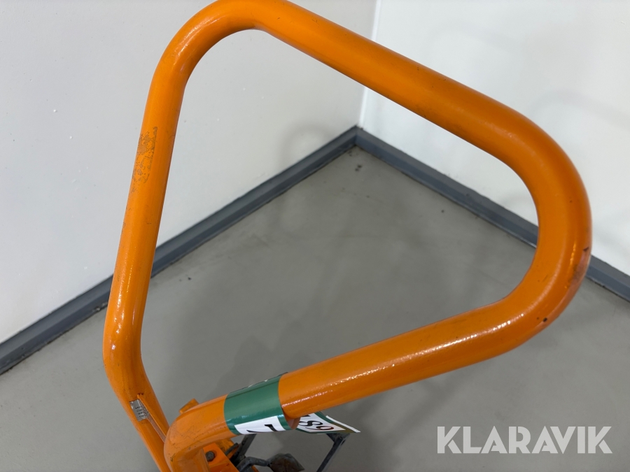 Kvartpalle løfter Still MR200