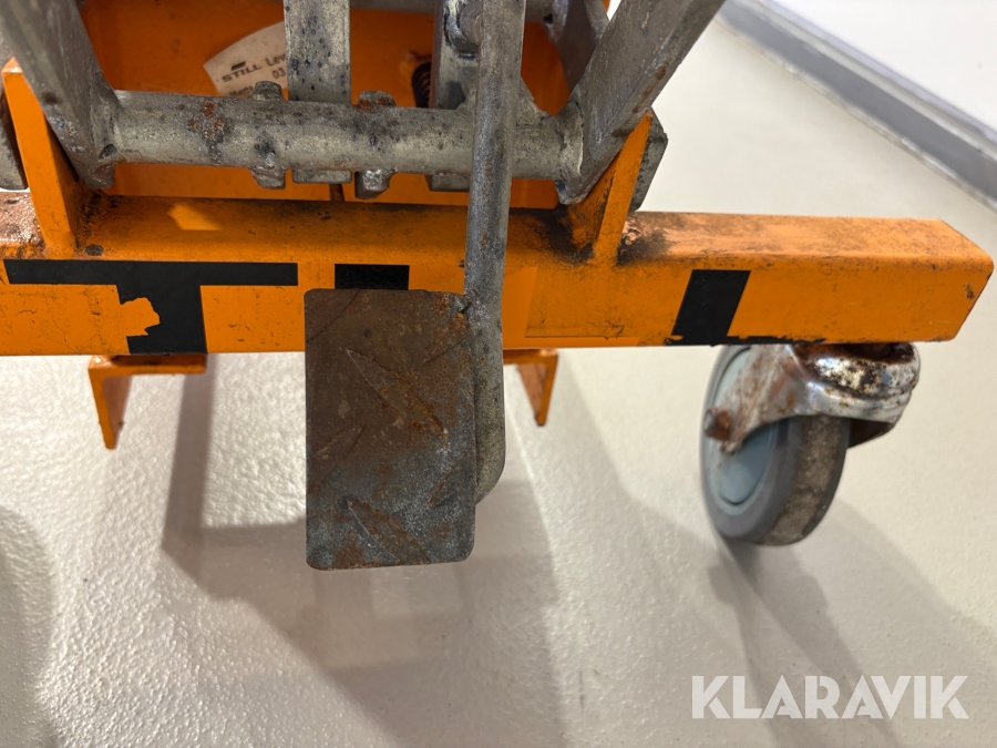 Kvartpalle løfter Still MR200