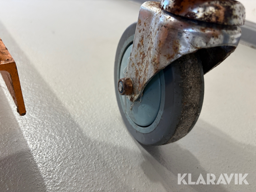 Kvartpalle løfter Still MR200