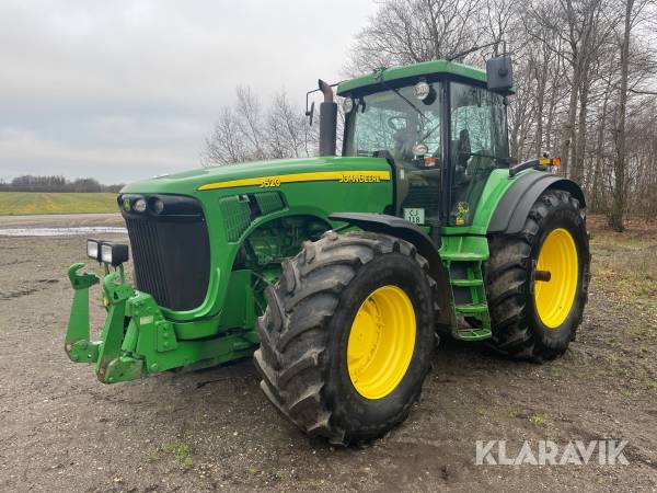 Traktor John Deere 8520