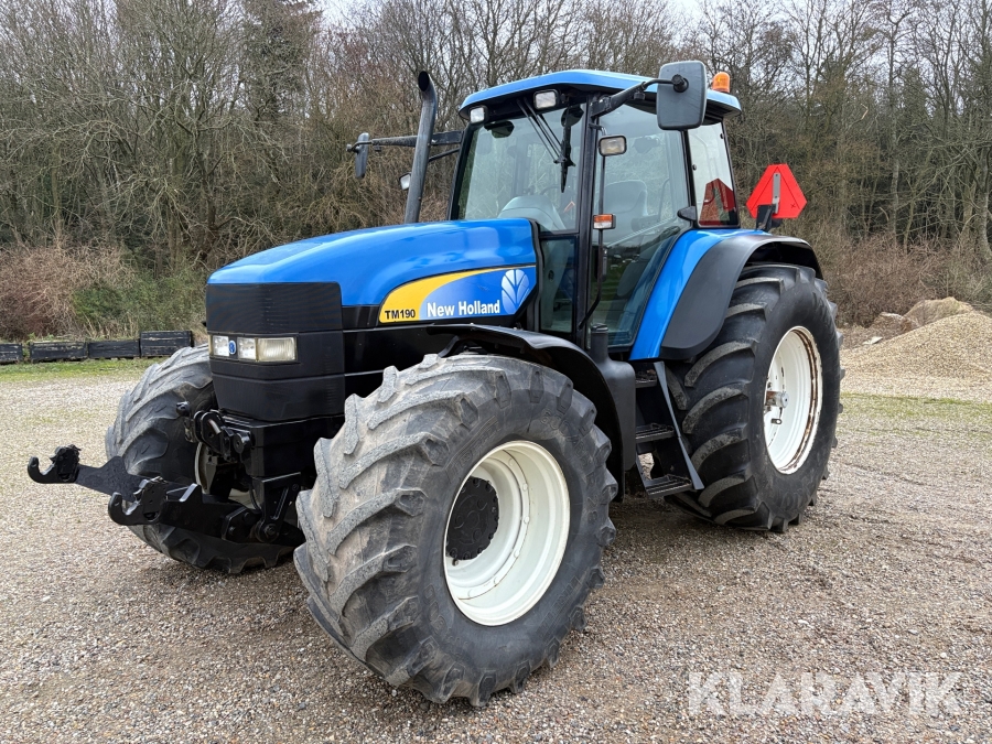 Traktor New Holland TM 190