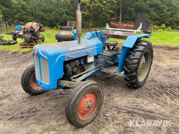 Traktor Fordson Dexta