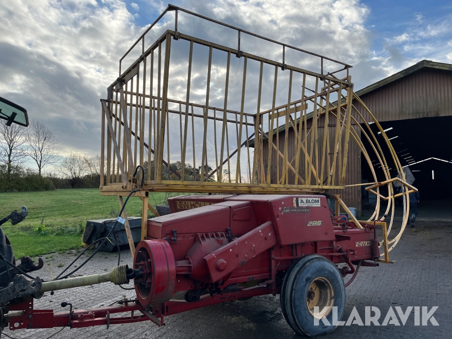 Ballepresser New Holland Super hayliner 286