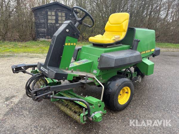Græsslåmaskine John Deere 2243